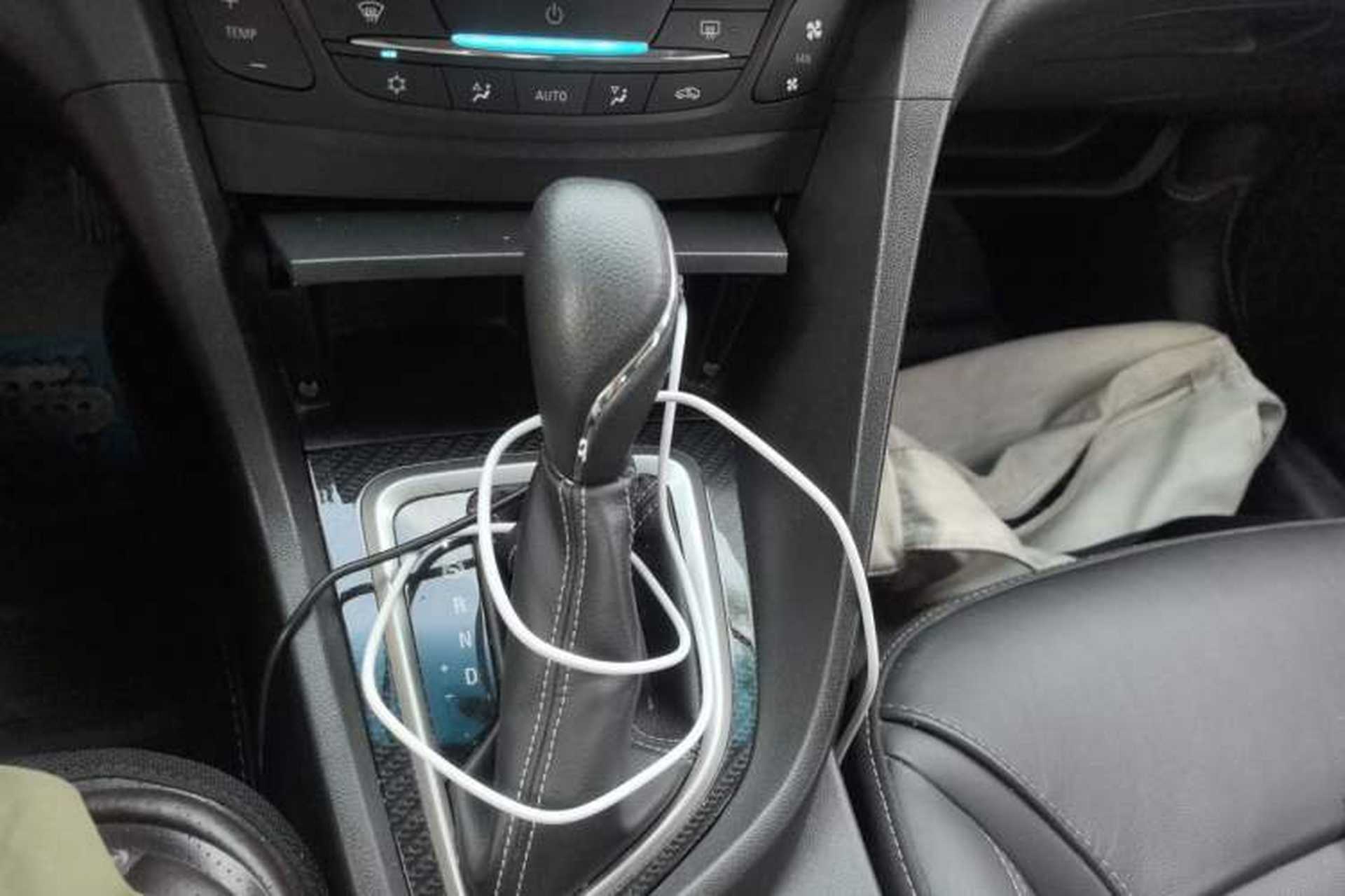 Used Buick GT 2017 15N Automatic Deluxe Edition Gear Lever