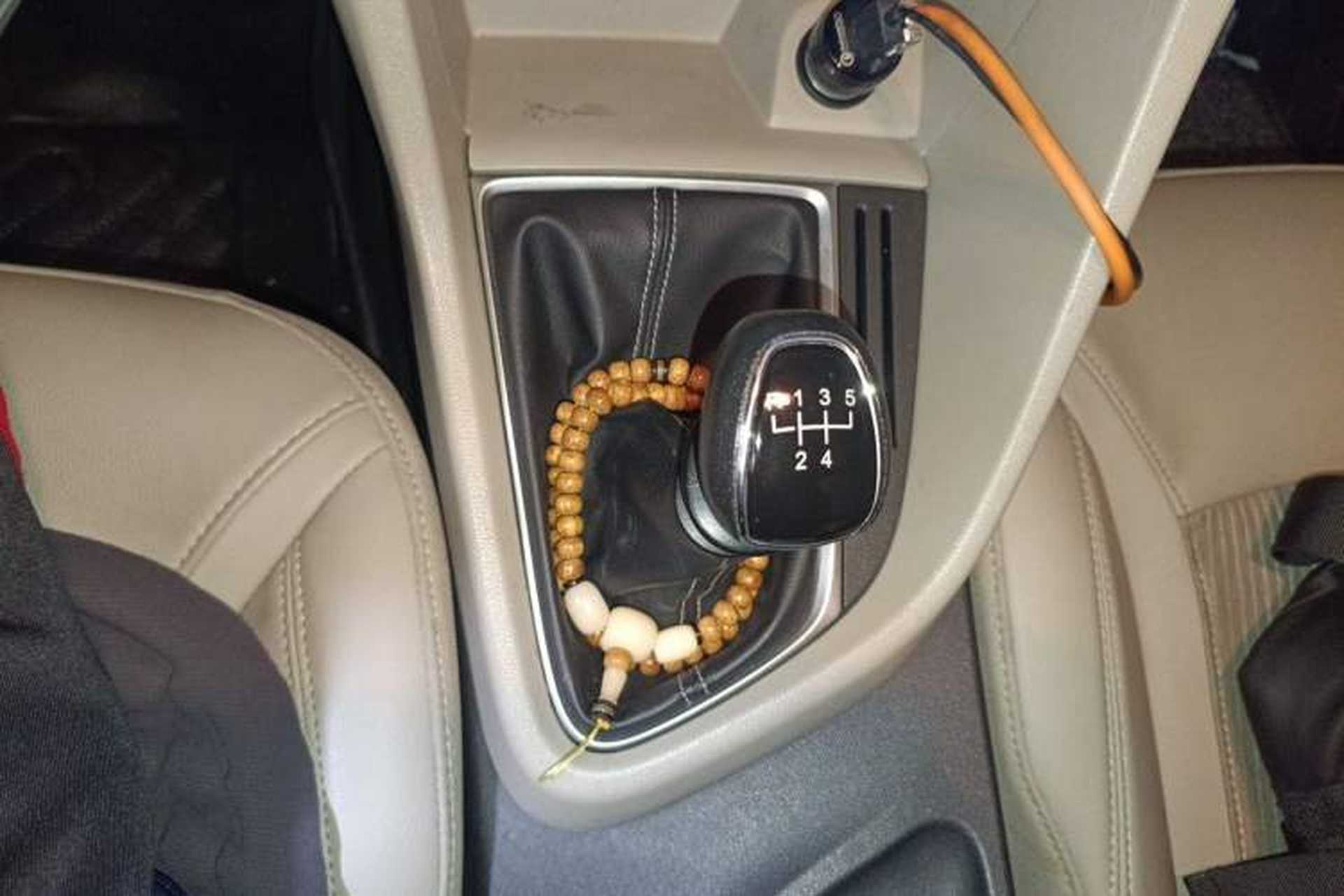 Used Buick GT 2017 15N Manual Elite Version Gear Lever