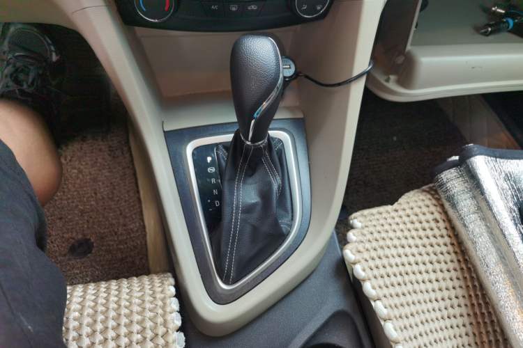 Used Buick GT 2017 15N Automatic Entry-Level Trim Gear Lever