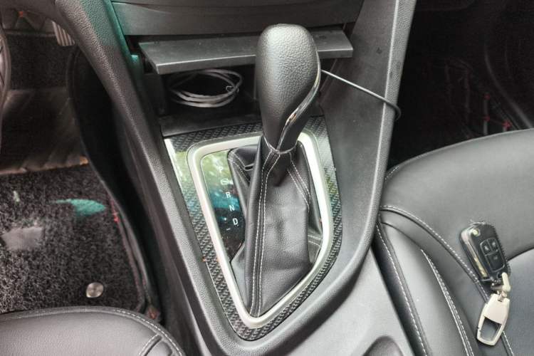 Used Buick GT 2017 15N Automatic Deluxe Edition Gear Lever