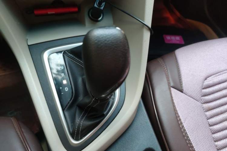 Used Buick GT 2017 15N Automatic Entry-Level Trim Gear Lever