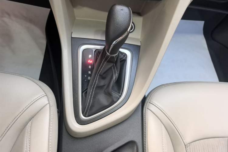 Used Buick GT 2017 15N Automatic Elite Version Gear Lever