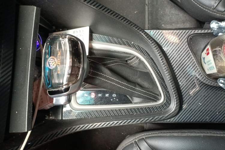Used Buick GT 2017 15N Automatic Deluxe Edition Gear Lever