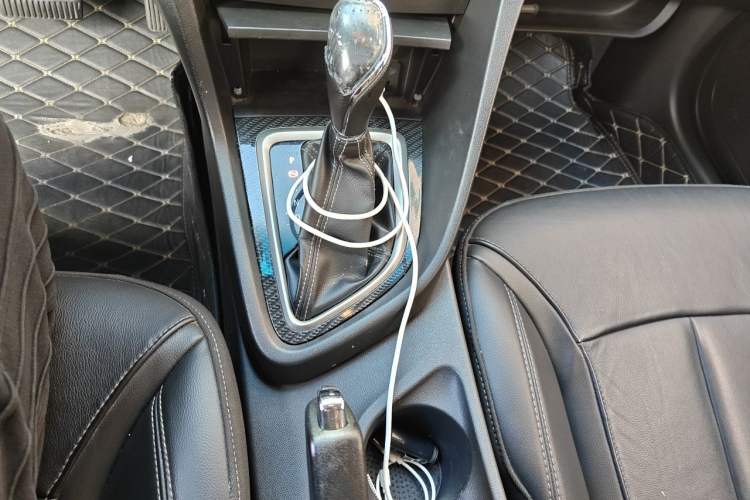 Used Buick GT 2017 15N Automatic Deluxe Edition Gear Lever