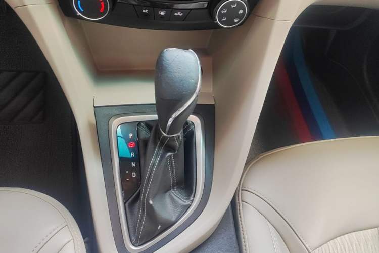Used Buick GT 2017 15N Automatic Elite Version Gear Lever
