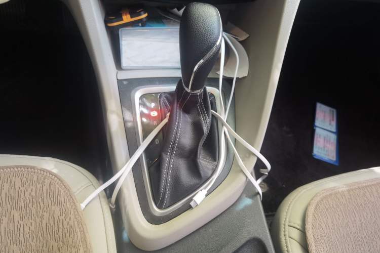Used Buick GT 2017 15N Automatic Elite Version Gear Lever