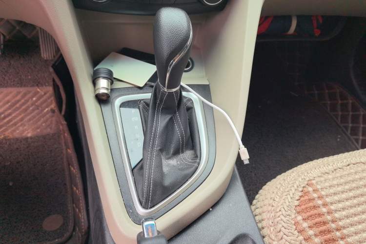 Used Buick GT 2017 15N Automatic Entry-Level Trim Gear Lever