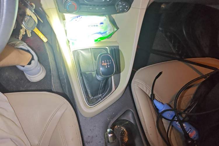 Used Buick GT 2017 15N Manual Elite Version Gear Lever