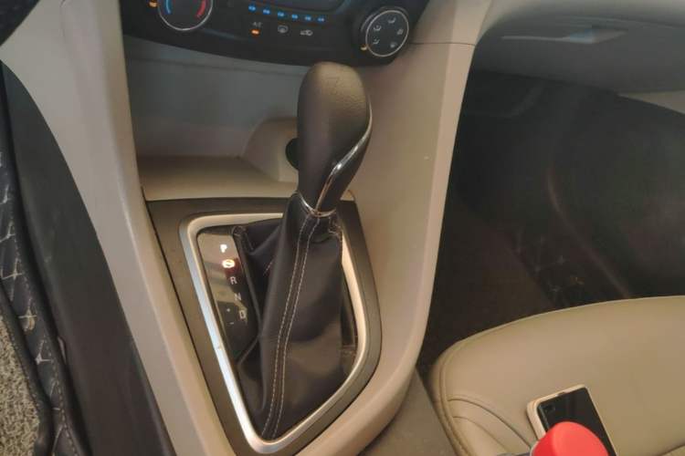 Used Buick GT 2017 15N Automatic Elite Version Gear Lever