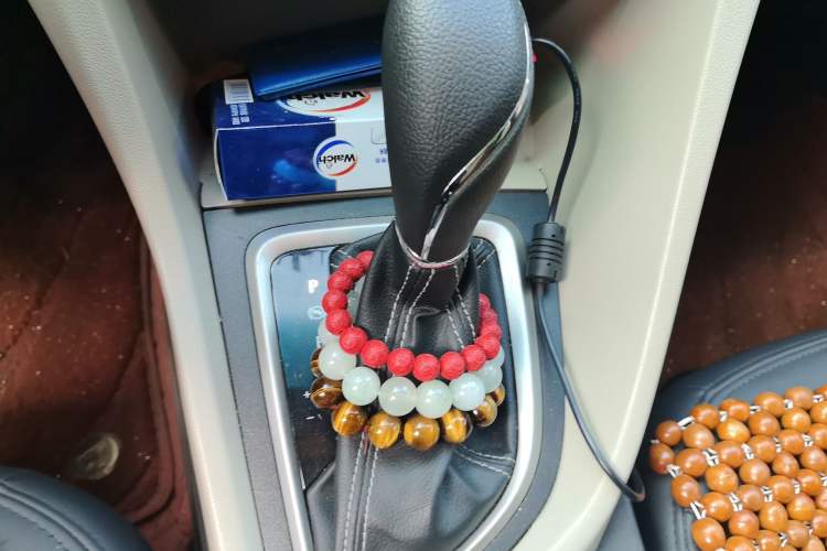 Used Buick GT 2017 15N Automatic Elite Version Gear Lever