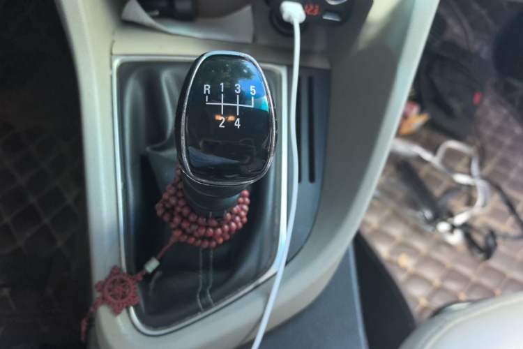Used Buick GT 2017 15N Manual Elite Version Gear Lever