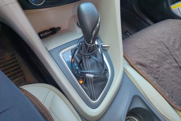 Used Buick GT 2017 15N Automatic Elite Version Gear Lever