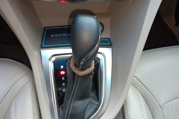Used Buick GT 2017 15N Automatic Elite Version Gear Lever