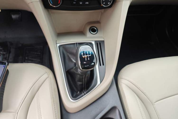 Used Buick GT 2017 15N Manual Elite Version Gear Lever