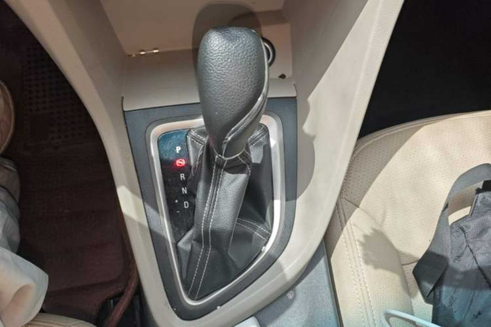 Used Buick GT 2017 15N Automatic Entry-Level Trim Gear Lever