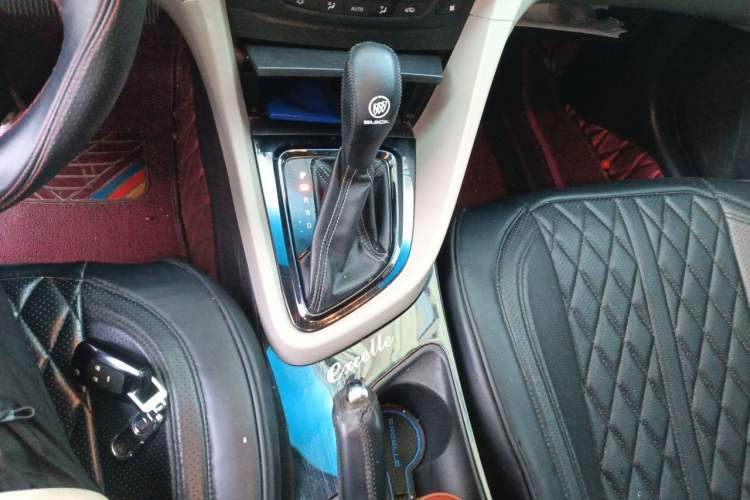 Used Buick GT 2017 15N Automatic Deluxe Edition Gear Lever