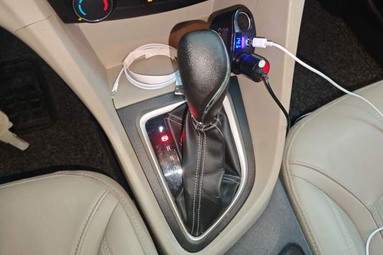 Used Buick GT 2017 15N Automatic Elite Version Gear Lever