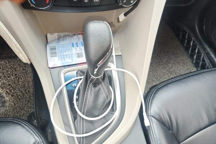 Used Buick GT 2017 15N Automatic Elite Version Gear Lever