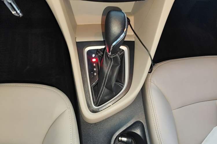 Used Buick GT 2017 15N Automatic Entry-Level Trim Gear Lever