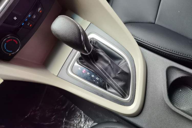 Used Buick GT 2017 15N Automatic Entry-Level Trim Gear Lever