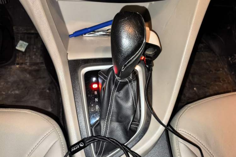Used Buick GT 2017 15N Automatic Elite Version Gear Lever