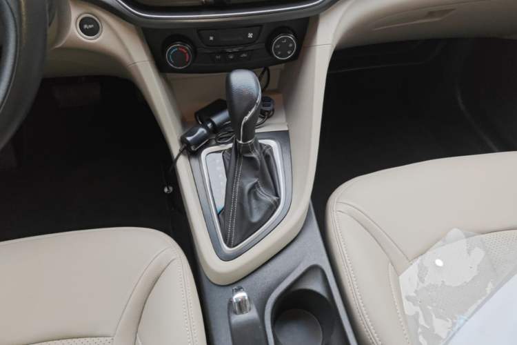 Used Buick GT 2017 15N Automatic Entry-Level Trim Gear Lever