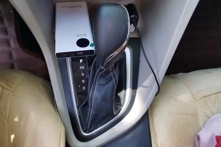 Used Buick GT 2017 15N Automatic Elite Version Gear Lever