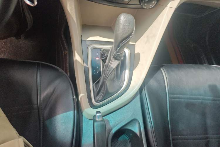 Used Buick GT 2017 15N Automatic Entry-Level Trim Gear Lever