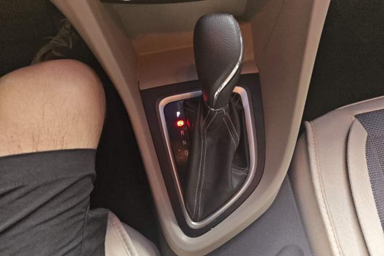 Used Buick GT 2017 15N Automatic Entry-Level Trim Gear Lever