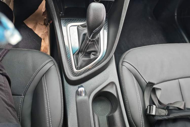 Used Buick GT 2017 15N Automatic Deluxe Edition Gear Lever