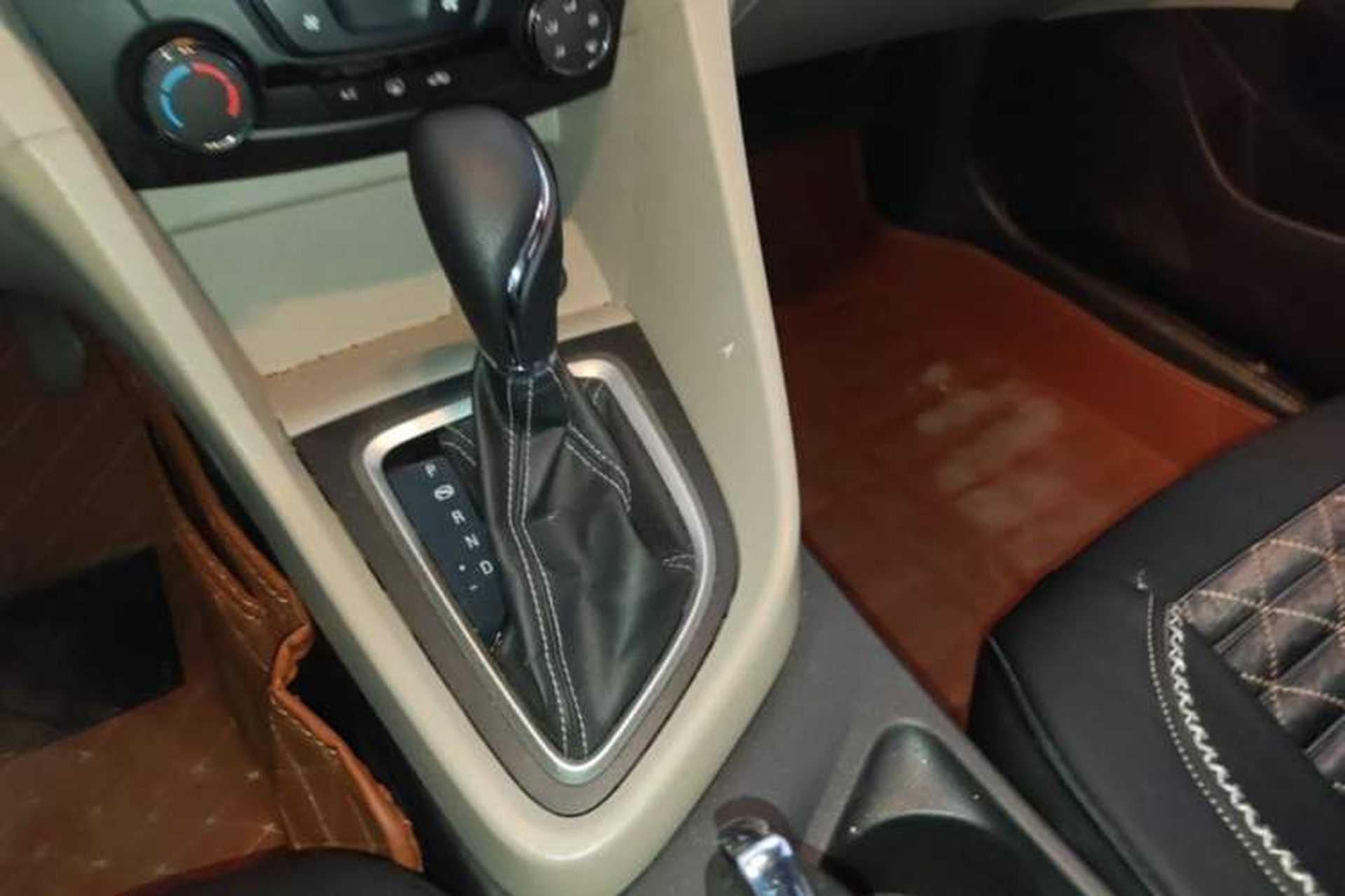 Used Buick GT 2017 15N Automatic Elite Version Gear Lever