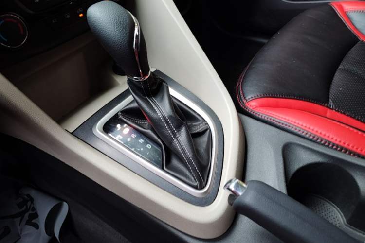 Used Buick GT 2017 15N Automatic Elite Version Gear Lever