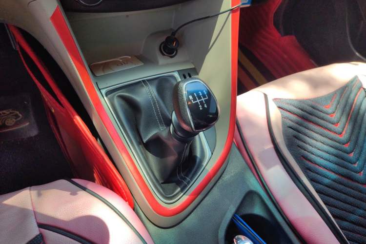 Used Buick GT 2017 15N Manual Elite Version Gear Lever