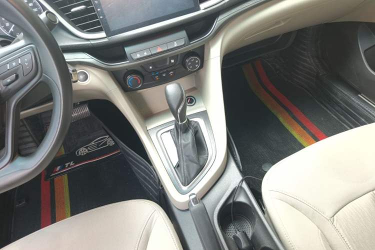 Used Buick GT 2017 15N Automatic Entry-Level Trim Gear Lever