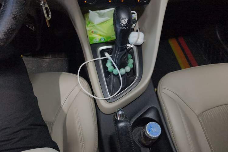 Used Buick GT 2017 15N Automatic Elite Version Gear Lever