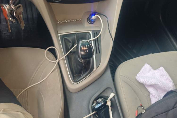 Used Buick GT 2017 15N Manual Entry-Level Trim Gear Lever