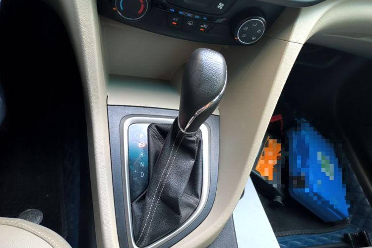 Used Buick GT 2017 15N Automatic Elite Version Gear Lever