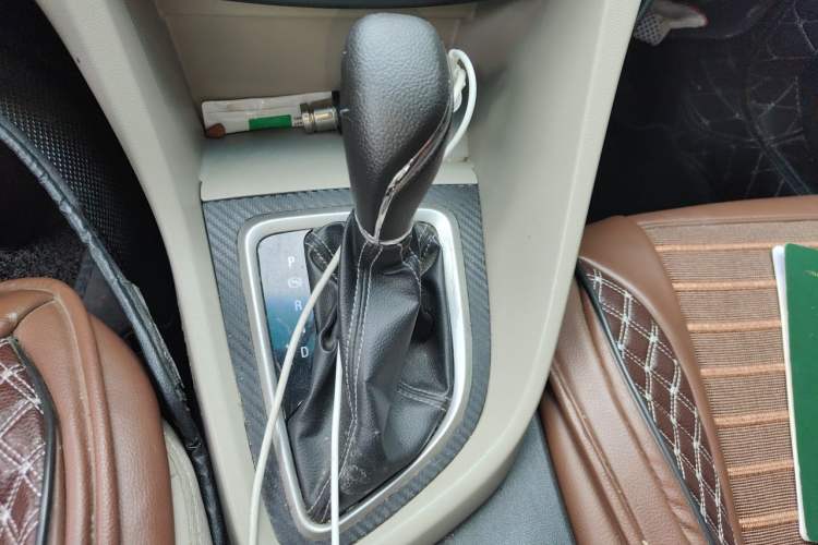 Used Buick GT 2017 15N Automatic Elite Version Gear Lever