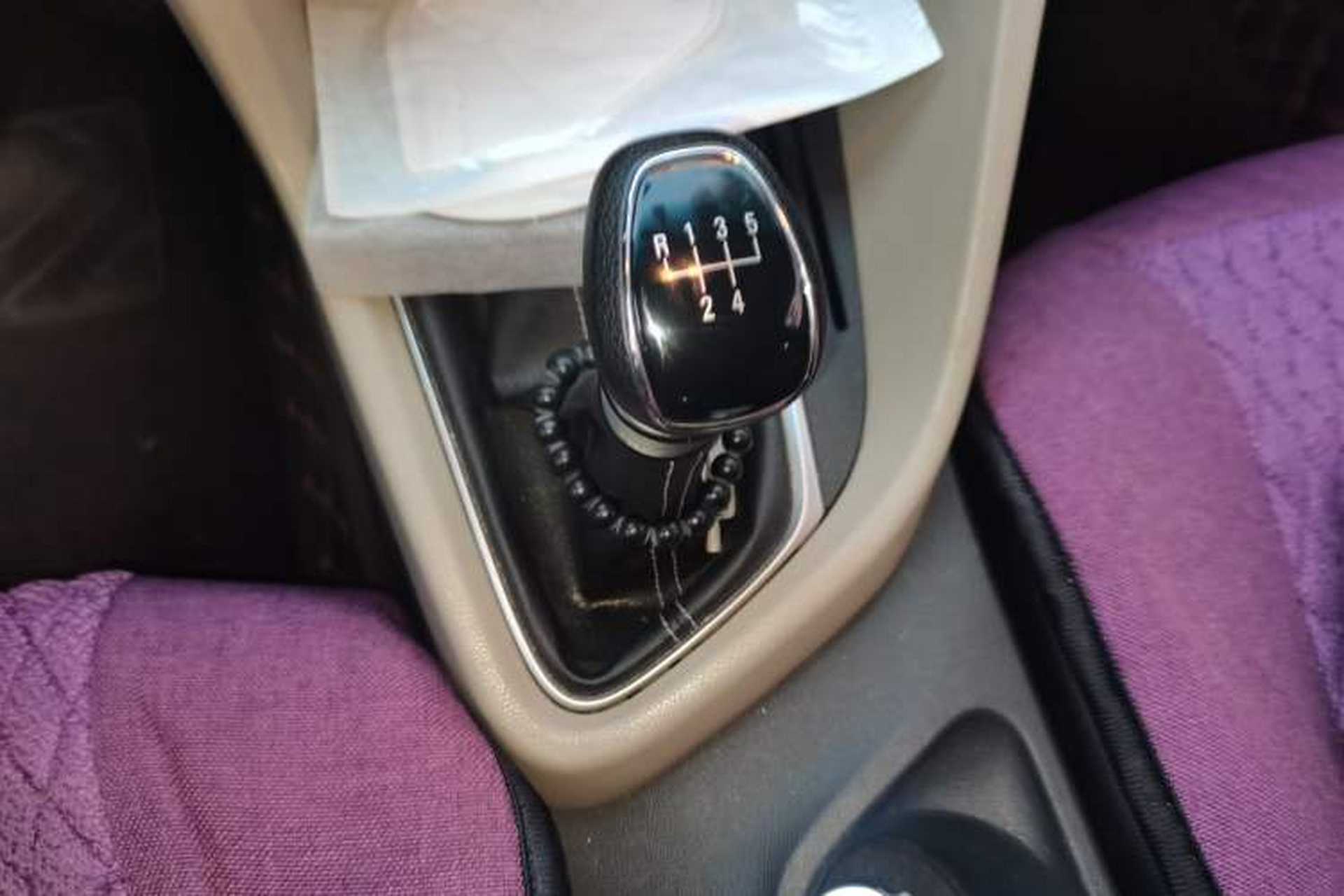 Used Buick GT 2017 15N Manual Entry-Level Trim Gear Lever