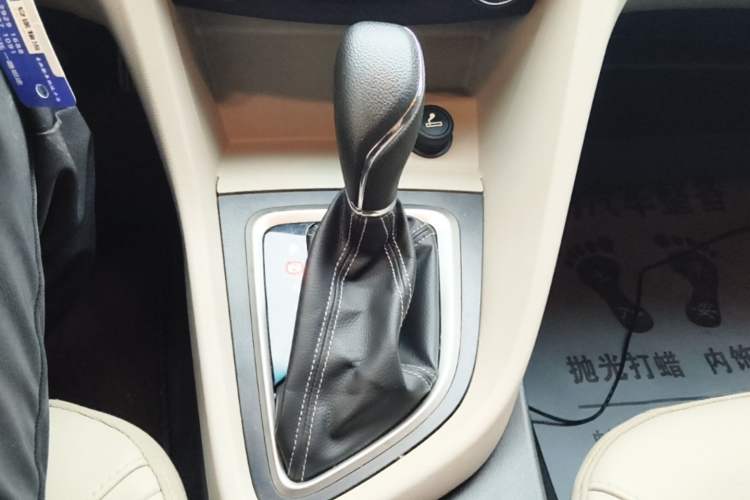Used Buick GT 2017 15N Automatic Elite Version Gear Lever