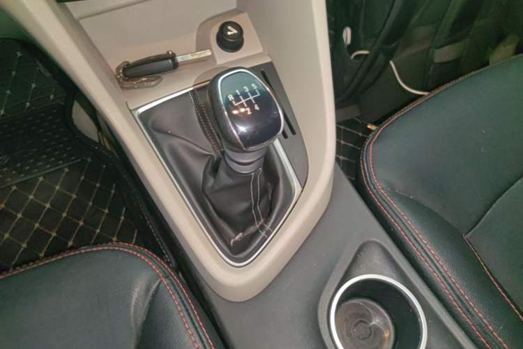 Used Buick GT 2017 15N Manual Entry-Level Trim Gear Lever
