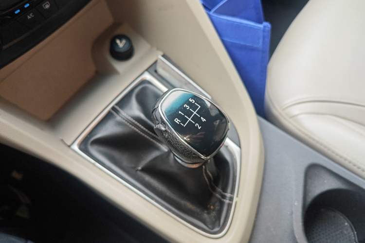 Used Buick GT 2017 15N Manual Elite Version Gear Lever