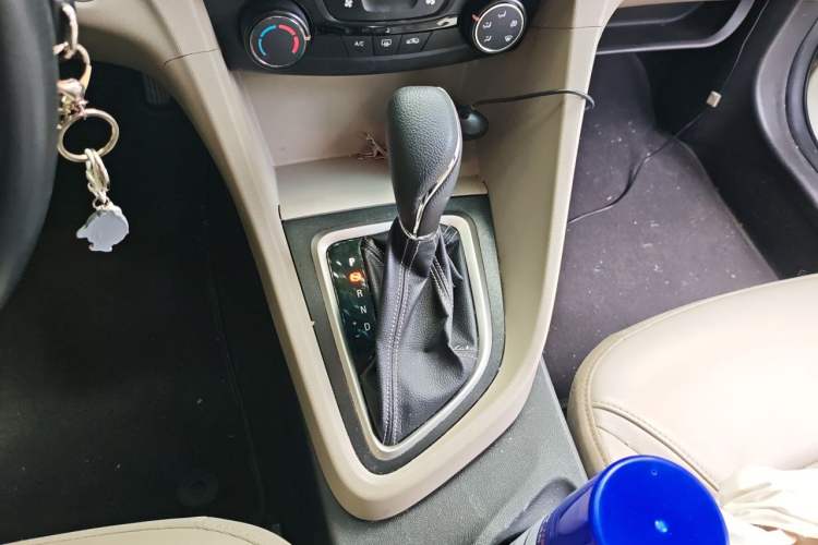 Used Buick GT 2017 15N Automatic Elite Version Gear Lever