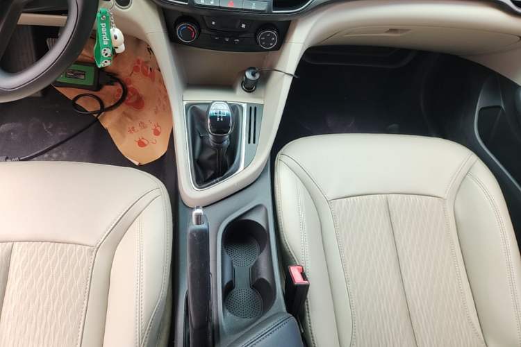 Used Buick GT 2017 15N Manual Elite Version Gear Lever