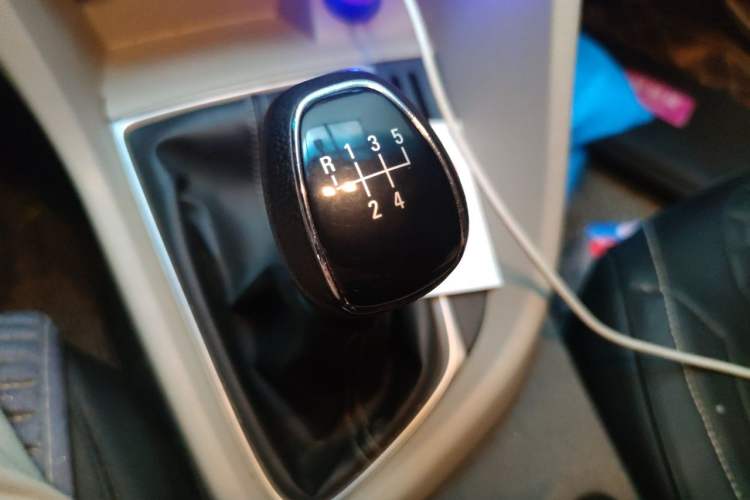 Used Buick GT 2017 15N Manual Elite Version Gear Lever