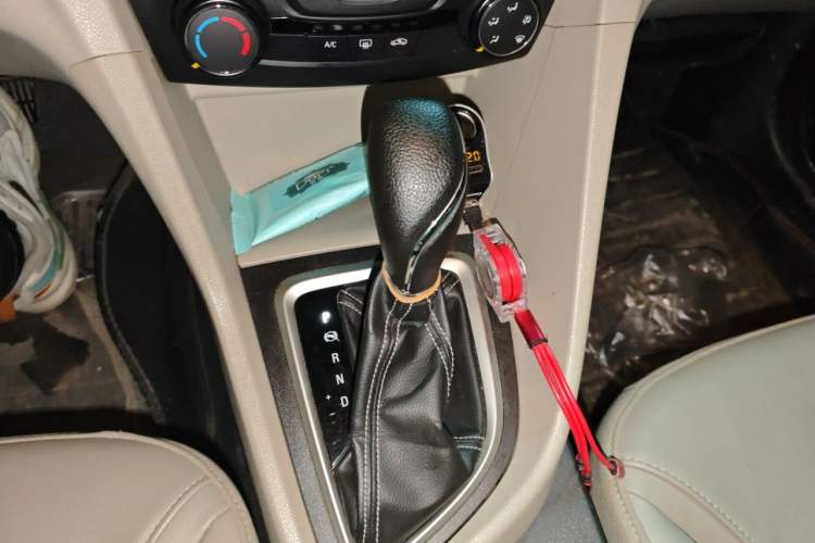Used Buick GT 2017 15N Automatic Elite Version Gear Lever