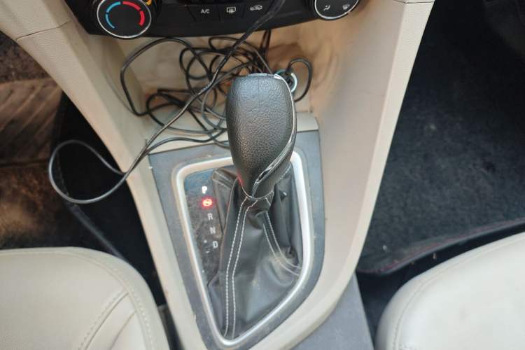 Used Buick GT 2017 15N Automatic Elite Version Gear Lever