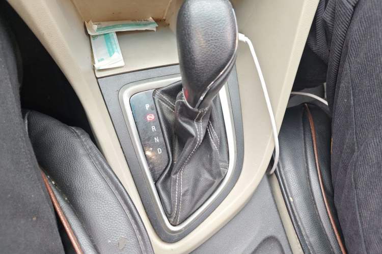 Used Buick GT 2017 15N Automatic Elite Version Gear Lever