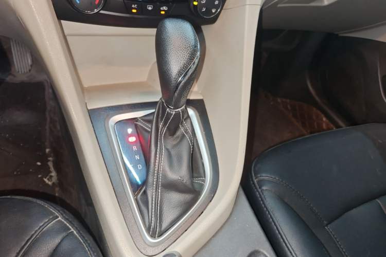 Used Buick GT 2017 15N Automatic Entry-Level Trim Gear Lever