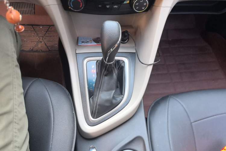 Used Buick GT 2017 15N Automatic Entry-Level Trim Gear Lever